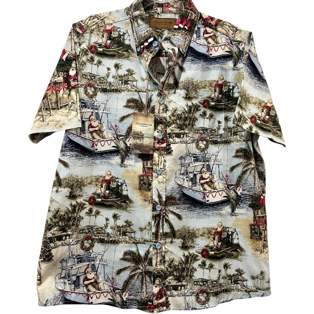 NWT Clear Water Outfitters Santa Fishing Holiday Button Down‎ Hawaiian Shirt M